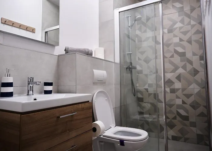 Apartment Lovely 1-bedroom Vacation With Free Parking *